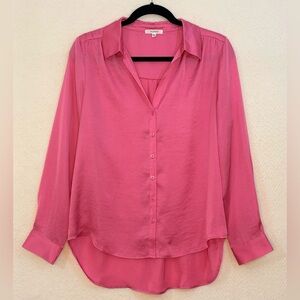 Pleione Women's Blouse in Beautiful Stunning Pink. Size Medium